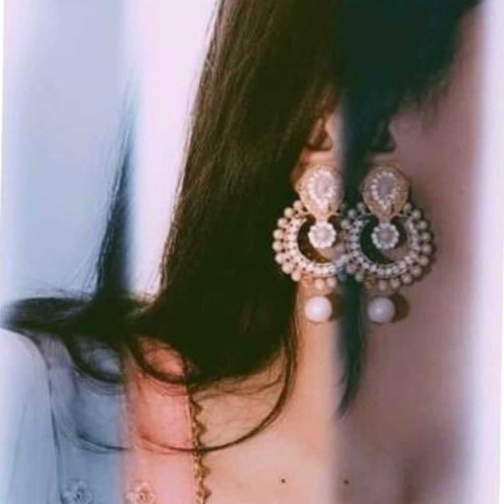Top HD half face earrings dp for whatsapp Pics Images