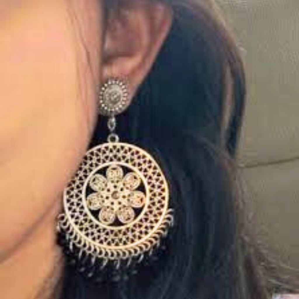 half face earrings dp for whatsapp Wallpaper Pics Images Download
